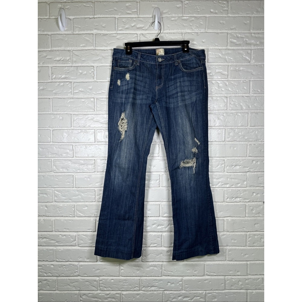 Arden B Size 14 Y2K Distressed Flare Jeans Low Rise Stretch Denim‎ Boho Festival